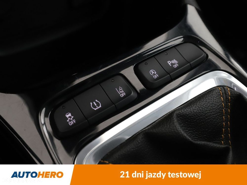 Opel Crossland X 1.2 T Design Line S&S - 26