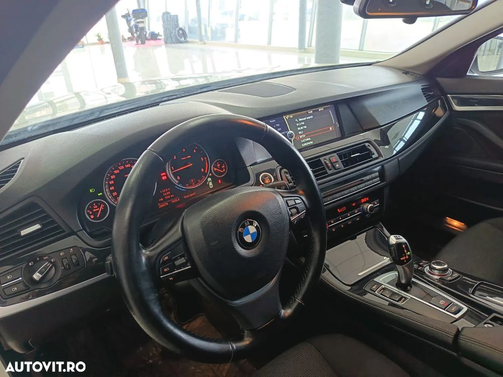 BMW Seria 5 520d - 7