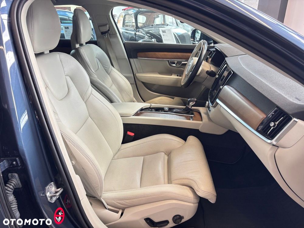 Volvo S90 - 37