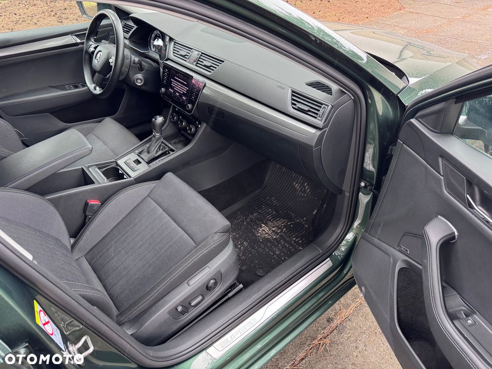 Skoda Superb 2.0 TSI Style DSG - 16