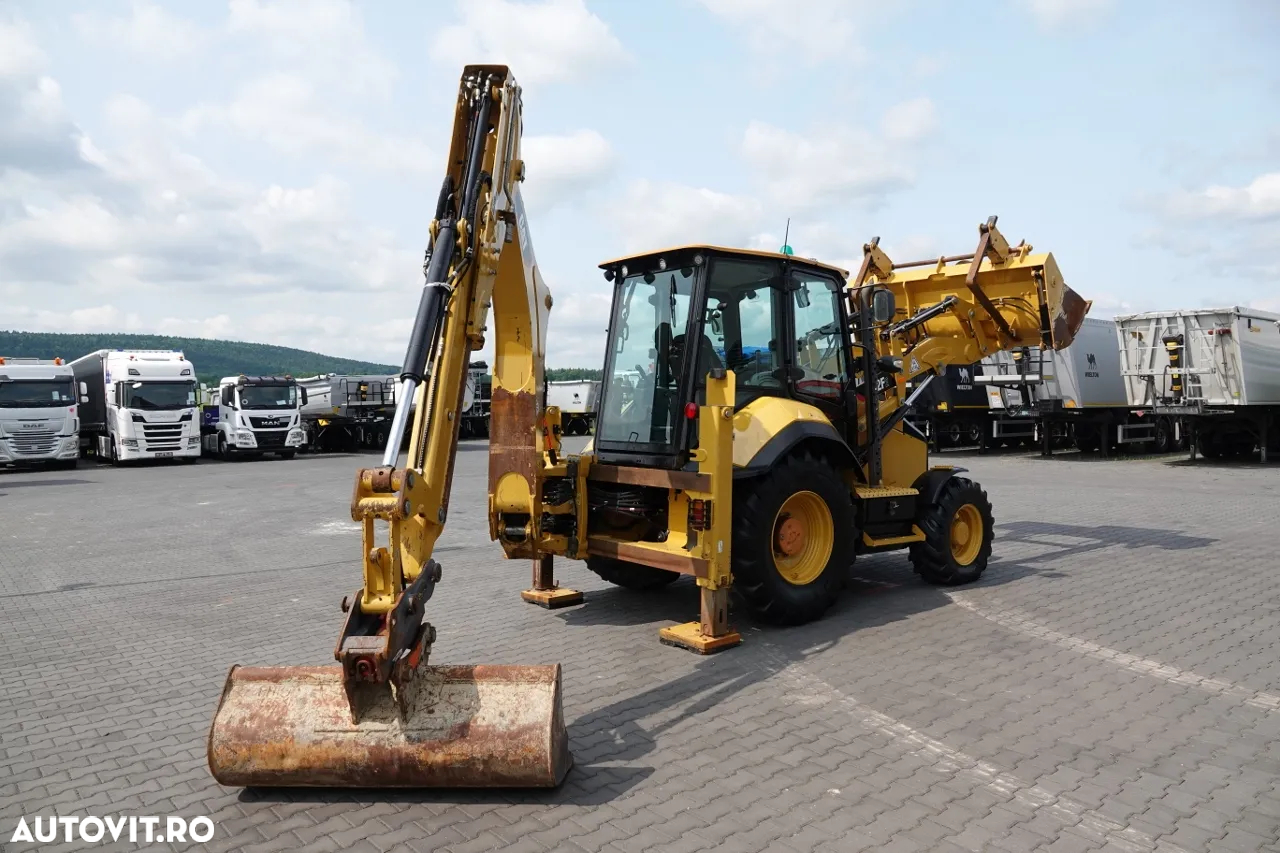 Cat 432 F2 / BULDOEXCAVATOR / AN 2019 / SET GALETE - 4
