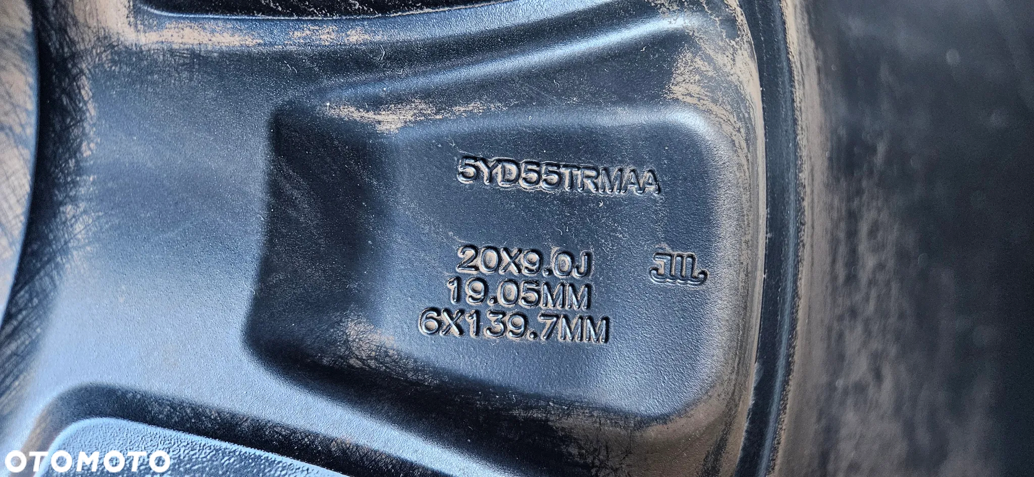 RAM 1500 V 5 2019-  Felgi aluminiowe Komplet felg Alufelgi 275/65/20 R20 20 Cali Felga 5YD55TRMAA 6x139.7 Opona bardzo ładna DOT 34/23 michelin - 27