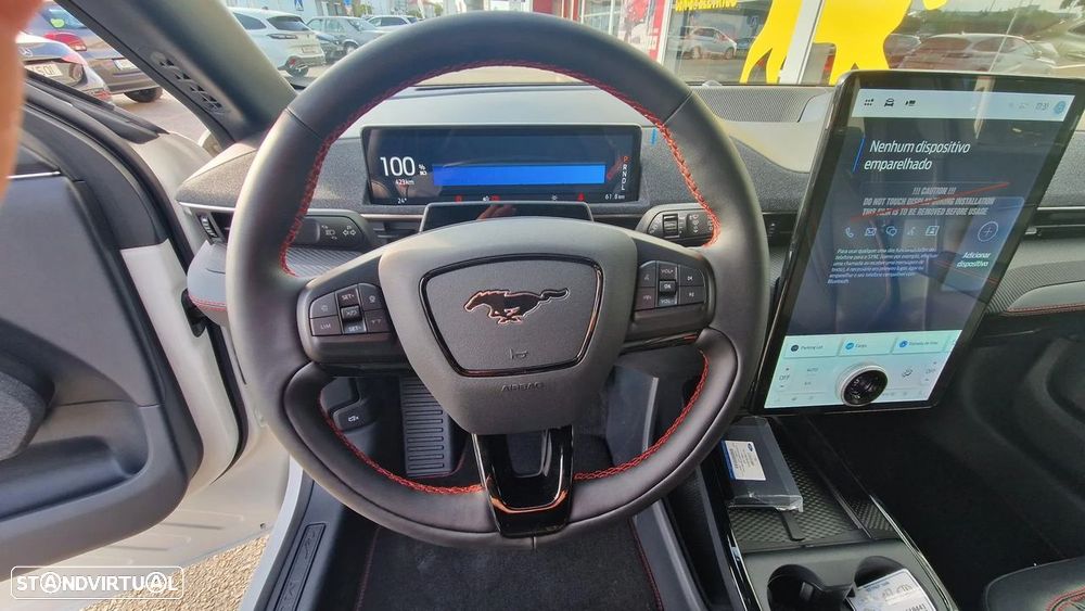 Ford Mustang Mach-E Premium AWD - 9