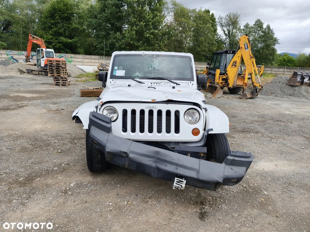 Jeep Wrangler Unlimited 2.8 CRD DPF Sport - 5