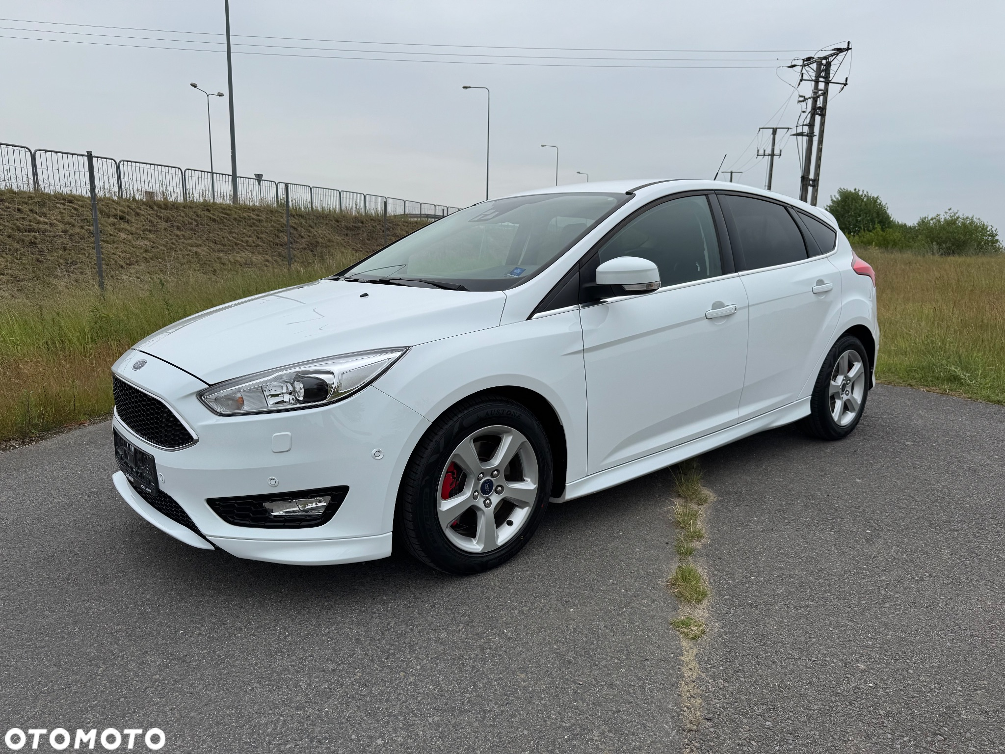 Ford Focus 1.5 EcoBoost Start-Stopp-System ST-LINE - 2