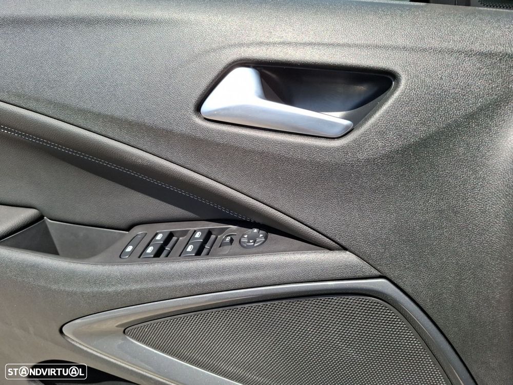 Opel Crossland 1.2 T Elegance - 21