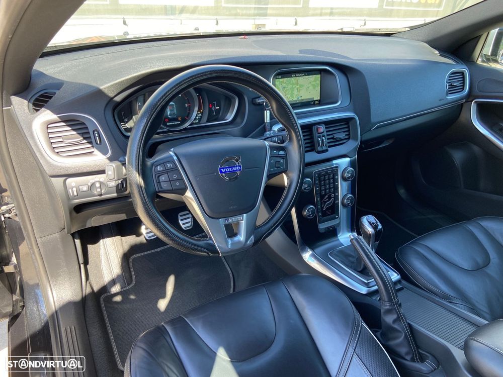 Volvo V40 2.0 D4 R-Design Momentum - 12