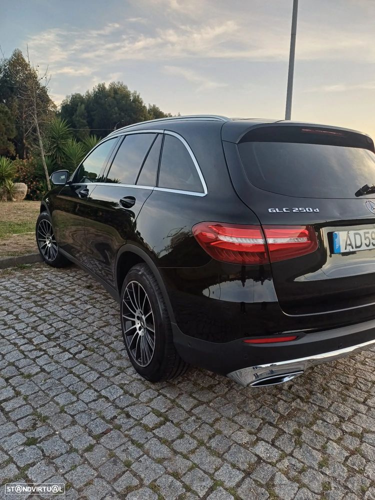 Mercedes-Benz GLC 250 d 4Matic 9G-TRONIC AMG Line - 13