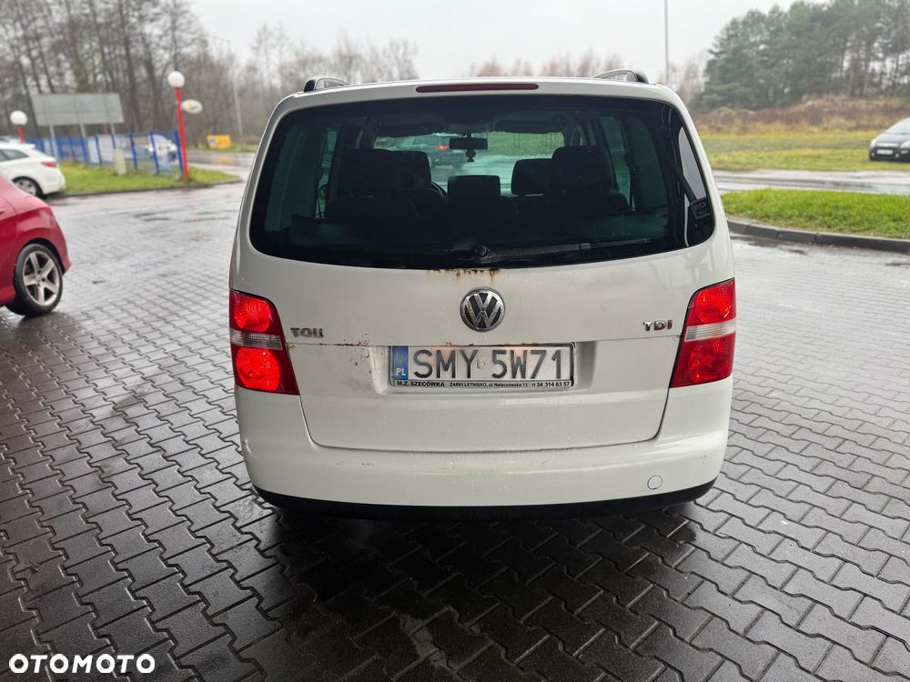 Volkswagen Touran 2.0 TDI Trendline - 8