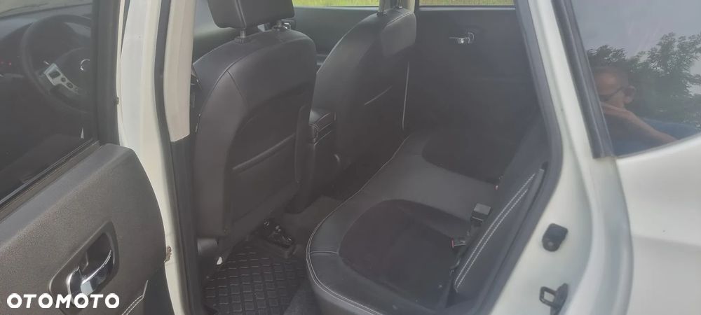 Nissan Qashqai 1.6 dCi 360 S&S - 11