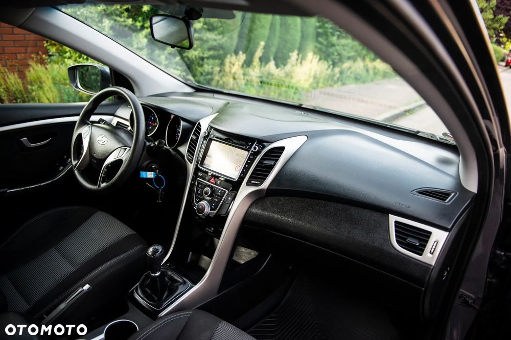 Hyundai i30 1.4 Comfort - 38