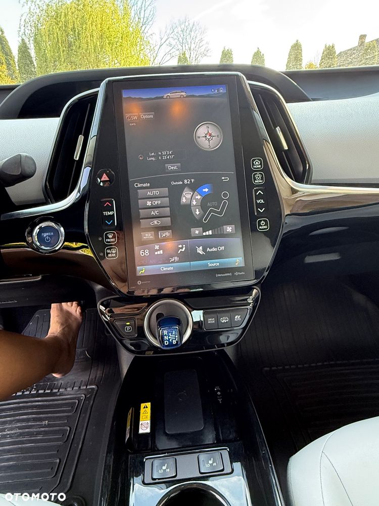 Toyota Prius - 12