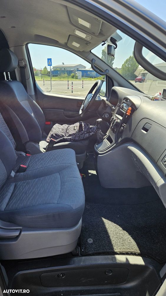 Hyundai H-1 Cargo teilverglast DF - 13