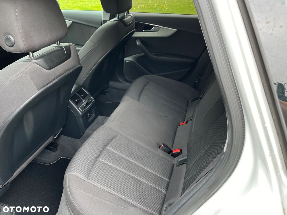 Audi A4 Avant - 10