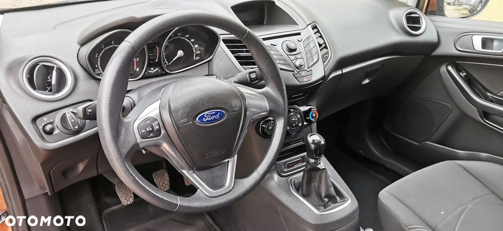 Ford Fiesta - 23