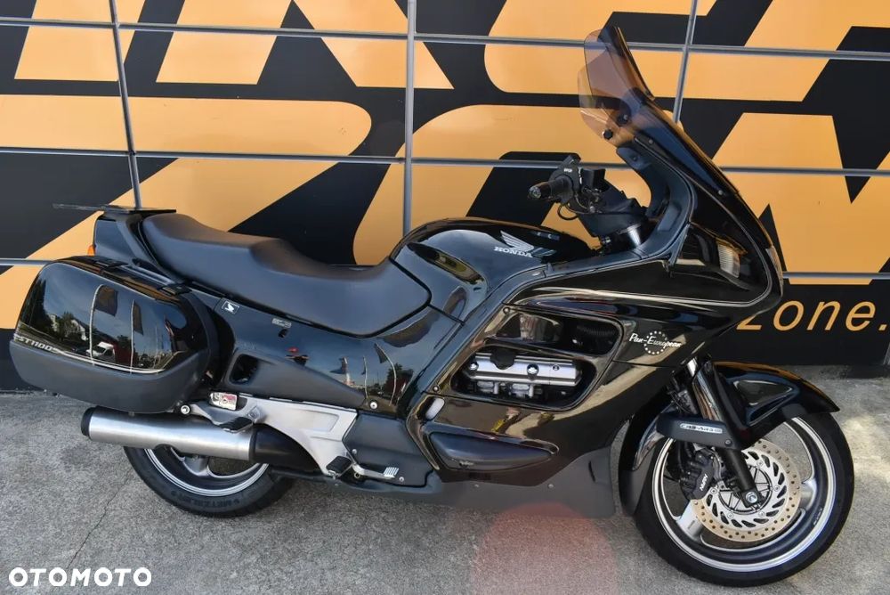 Honda ST - 3