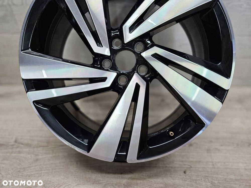 Felga VW T-Cross 7Jx18H2 Et39 5x100 - 4