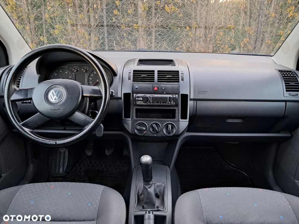 Volkswagen Polo 1.4 16V Comfortline - 7
