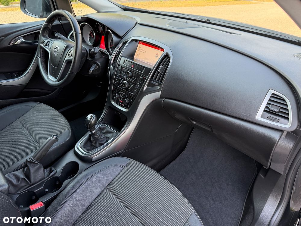 Opel Astra 1.6 CDTI Cosmo - 24