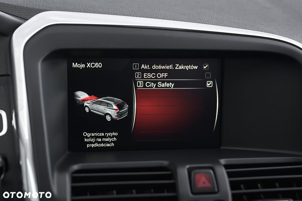 Volvo XC 60 D4 Drive-E Momentum - 33