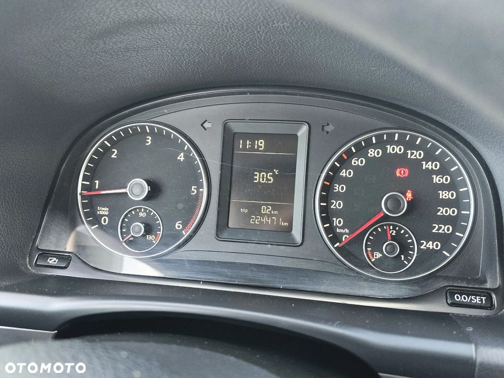 Volkswagen Touran 1.6 TDI DPF STYLE - 14