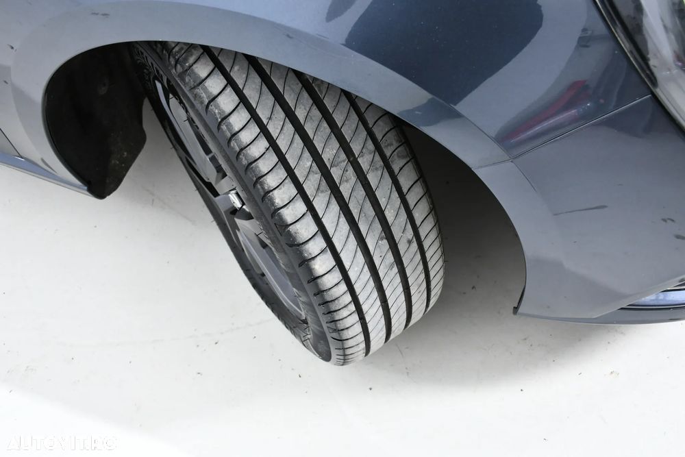 Renault Megane BLUE dCi 115 BUSINESS EDITION - 25