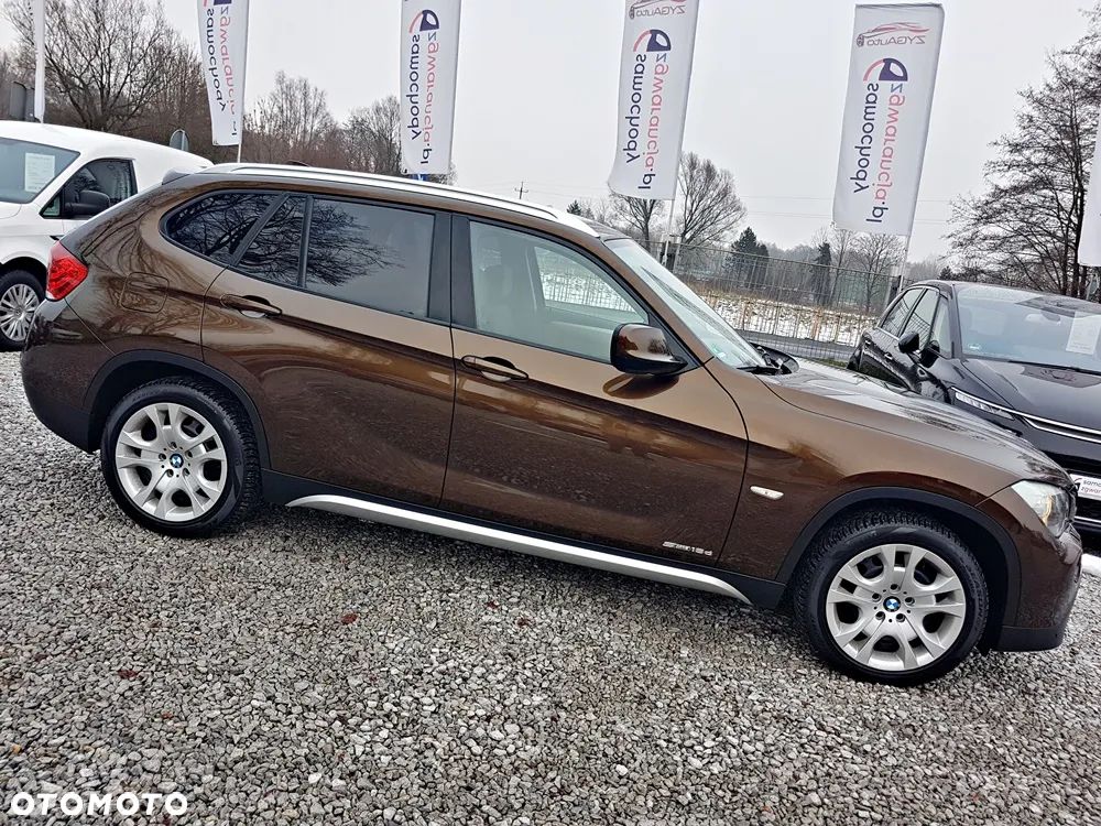 BMW X1 sDrive18d xLine - 35