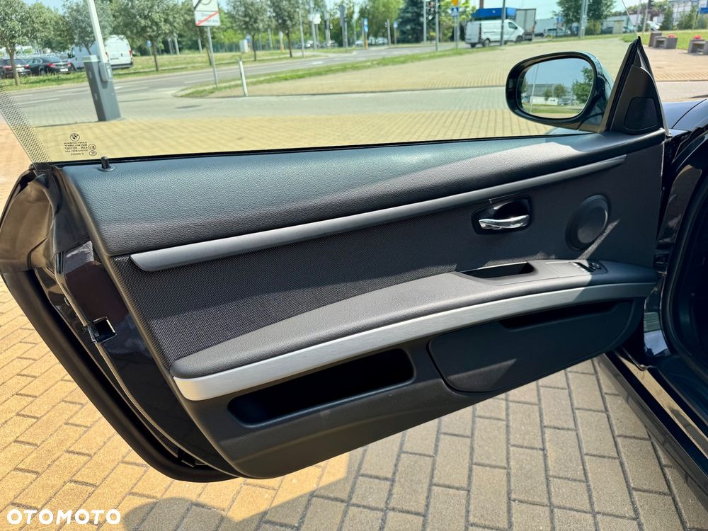 BMW Seria 3 320i - 22