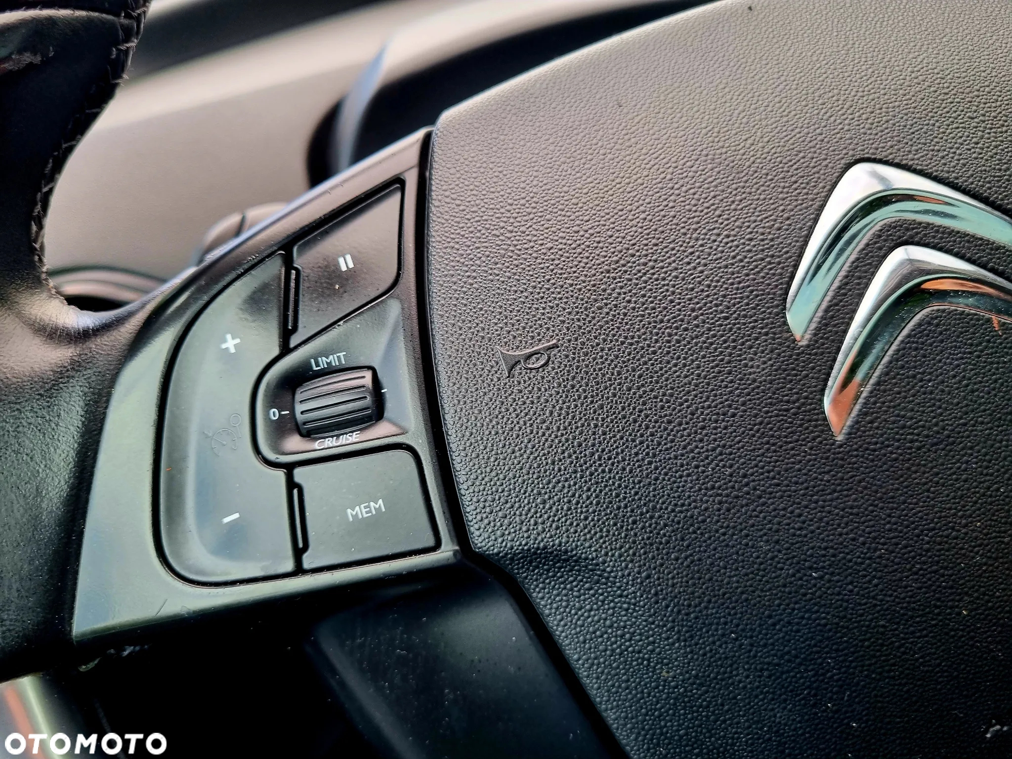Citroën C4 Grand Picasso 1.6 BlueHDi MoreLife S&S EAT6 - 19