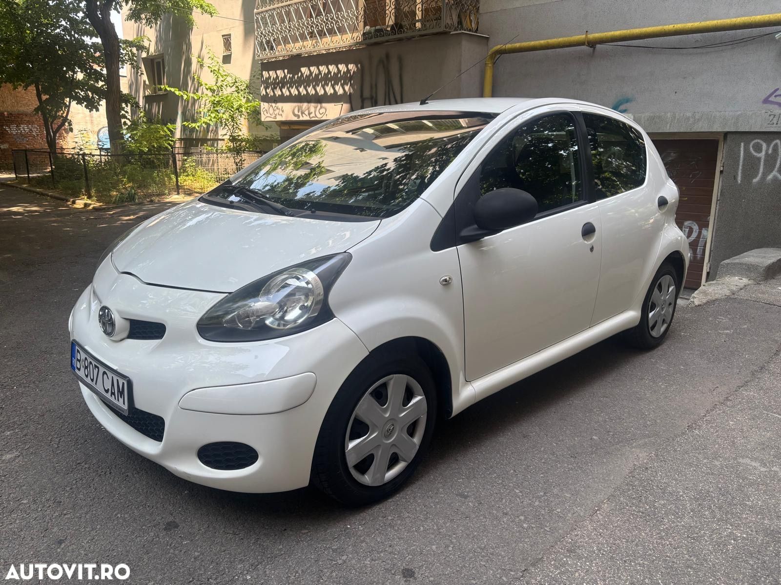 Toyota Aygo - 1