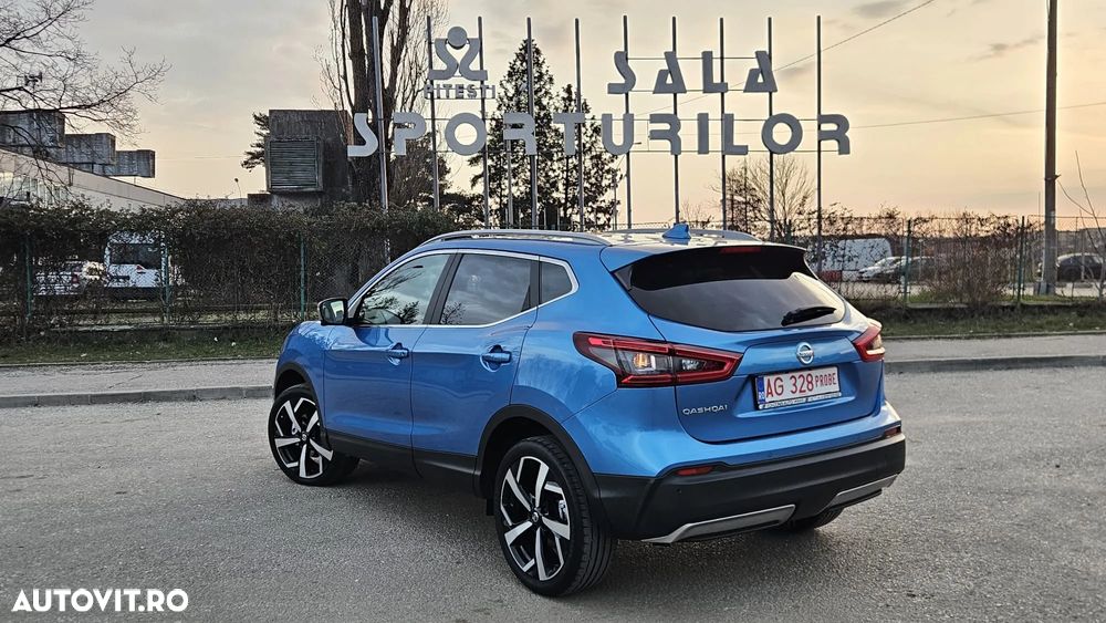 Nissan Qashqai 1.6 DCI Xtronic TEKNA - 3