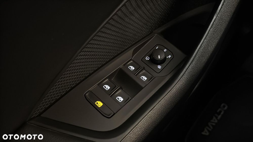 Skoda Octavia 2.0 TDI Style DSG - 28