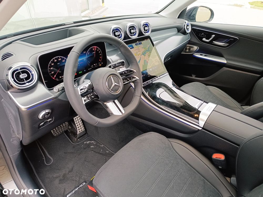 Mercedes-Benz GLC - 4