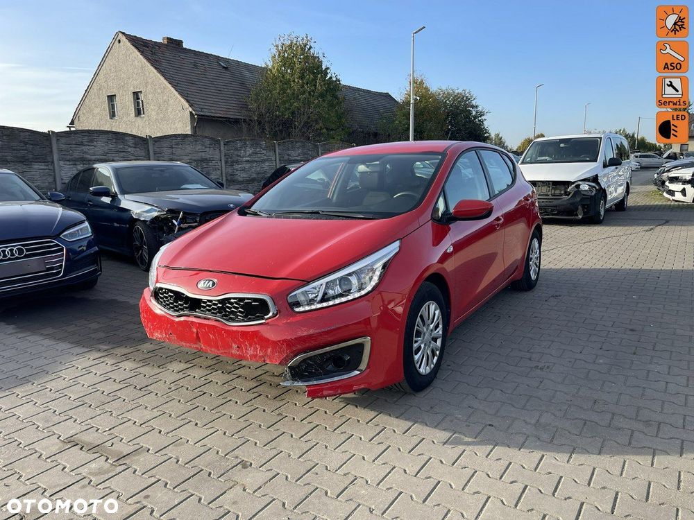 Kia Ceed - 1