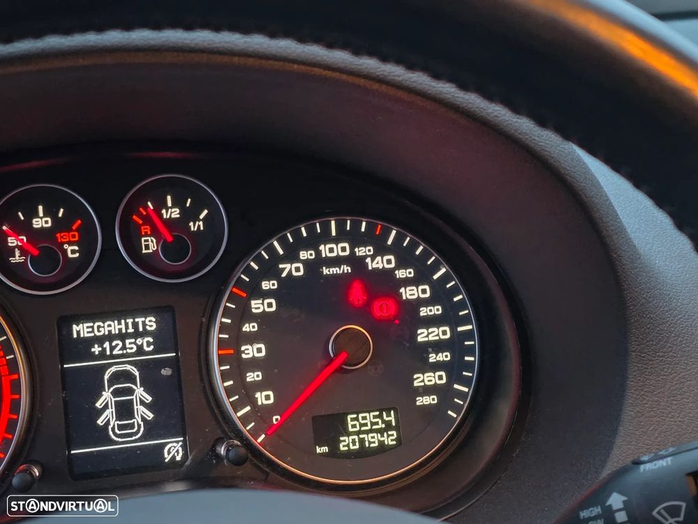 Audi A3 2.0 TDI DPF quattro S line Sport Pack - 9