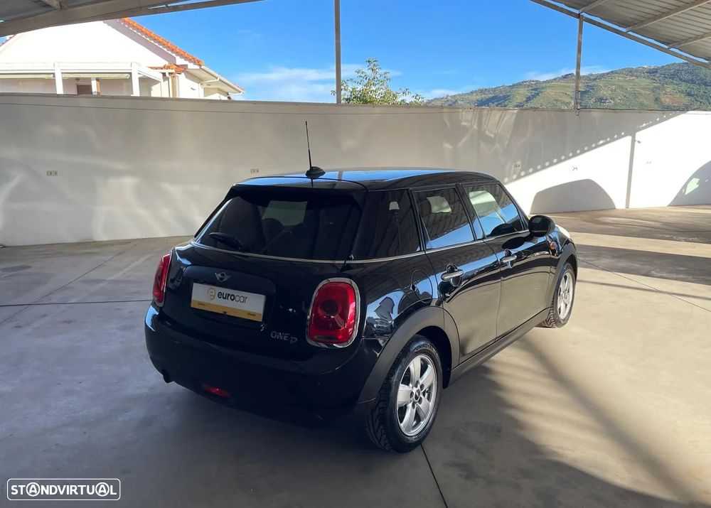 MINI 5 Portas One D - 5