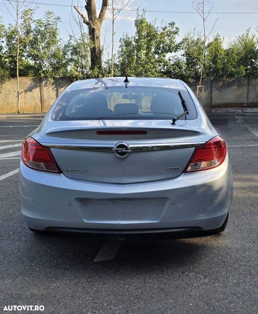 Opel Insignia - 11