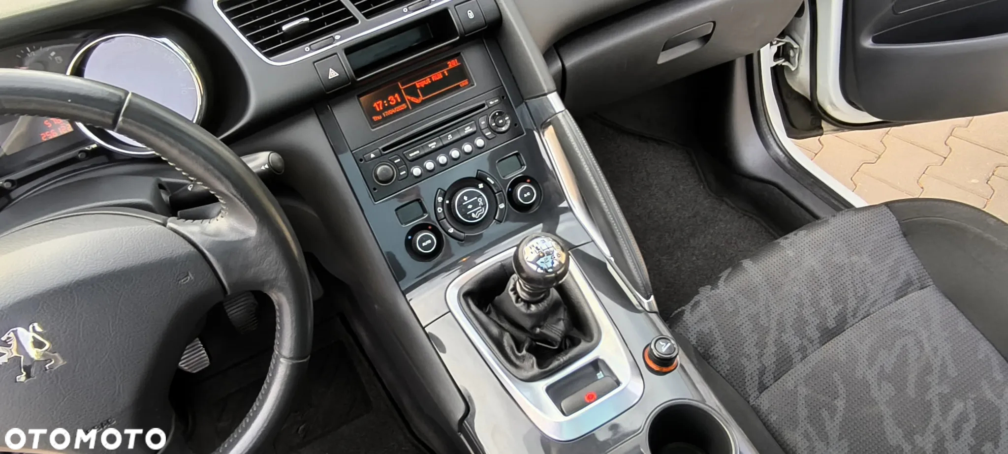 Peugeot 3008 HDi FAP 150 Platinum - 9