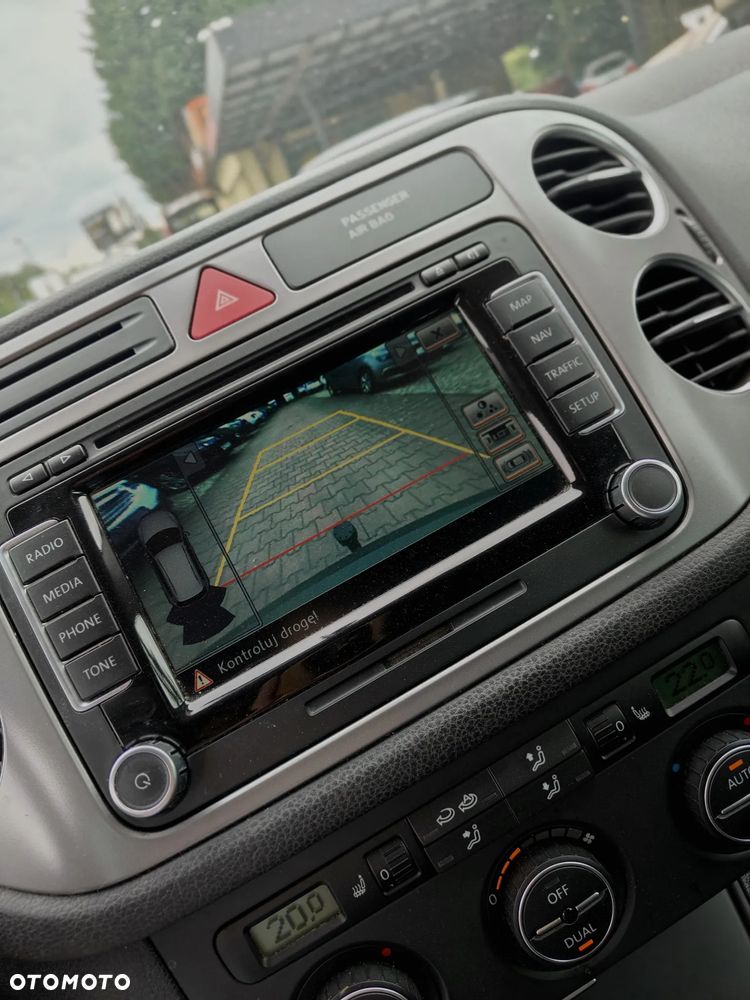 Volkswagen Tiguan - 12