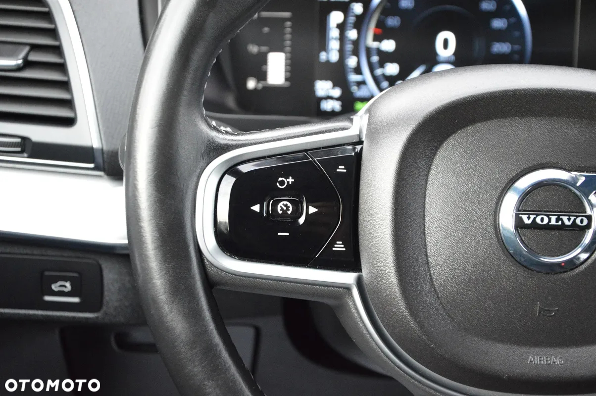 Volvo XC 90 - 19