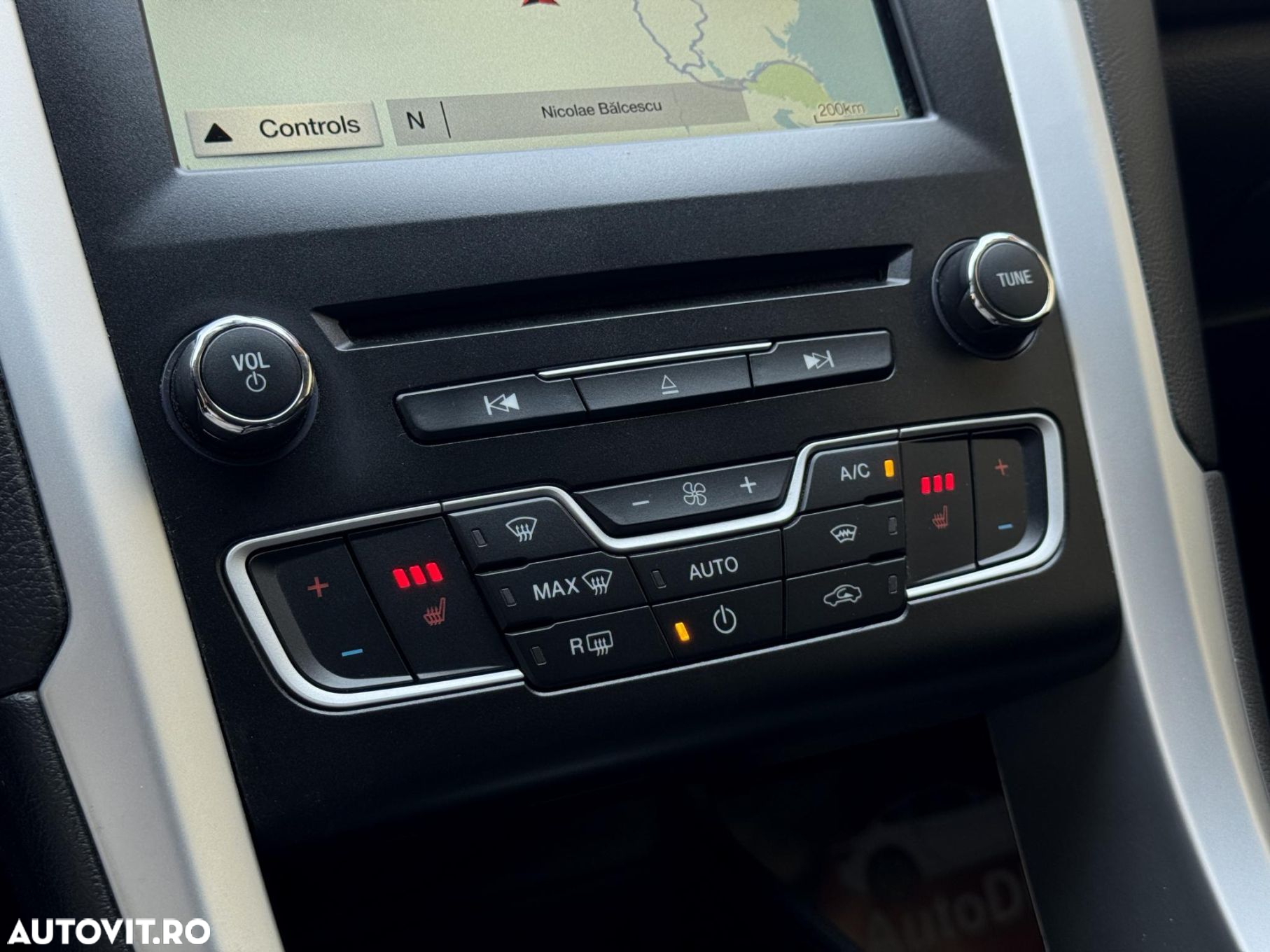 Ford Mondeo - 13
