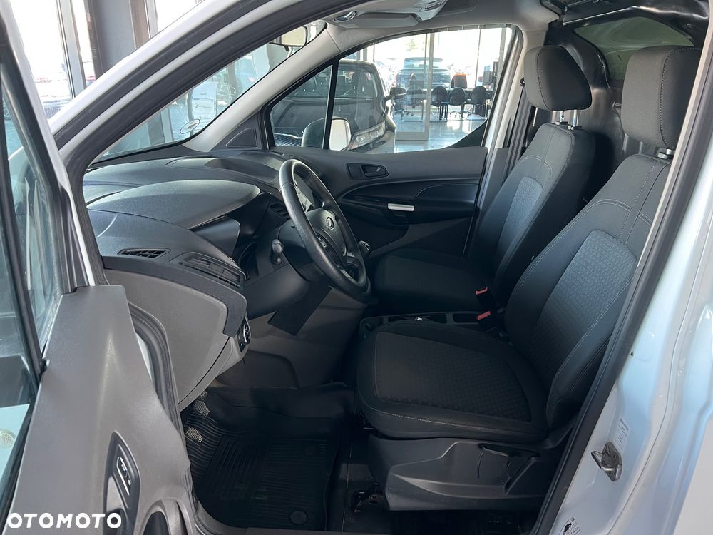 Ford Transit Connect - 21