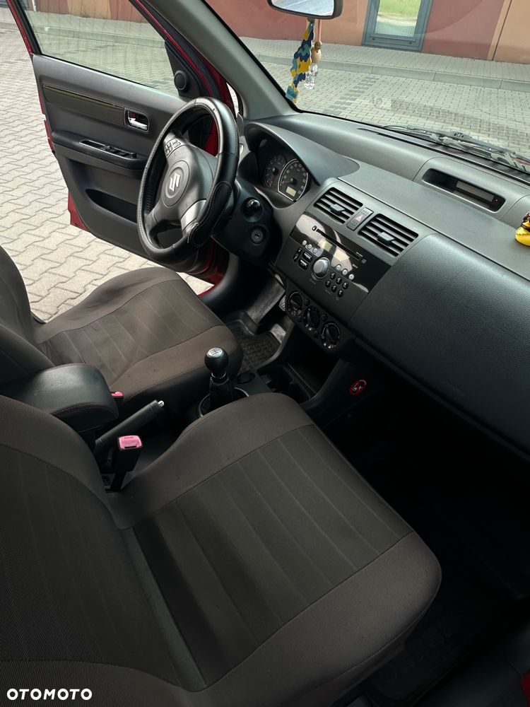 Suzuki Swift - 21