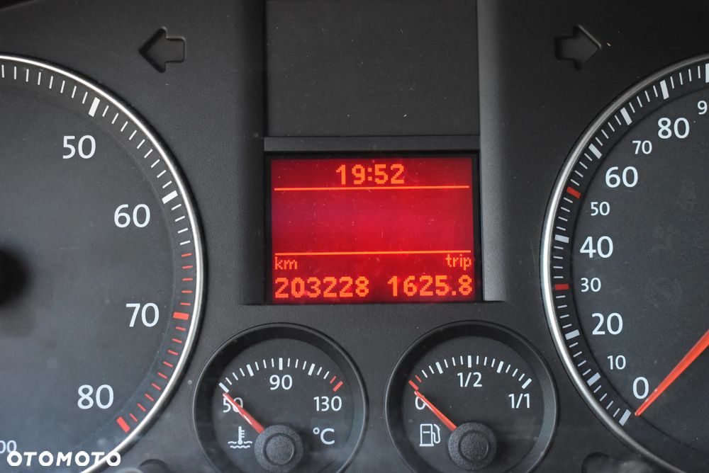 Volkswagen Touran 1.4 TSI Cross - 4