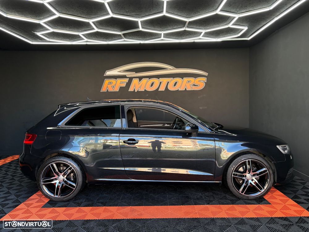 Audi A3 2.0 TDI Design - 4