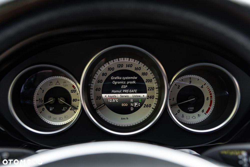 Mercedes-Benz CLS 350 CDI 4Matic 7G-TRONIC - 29