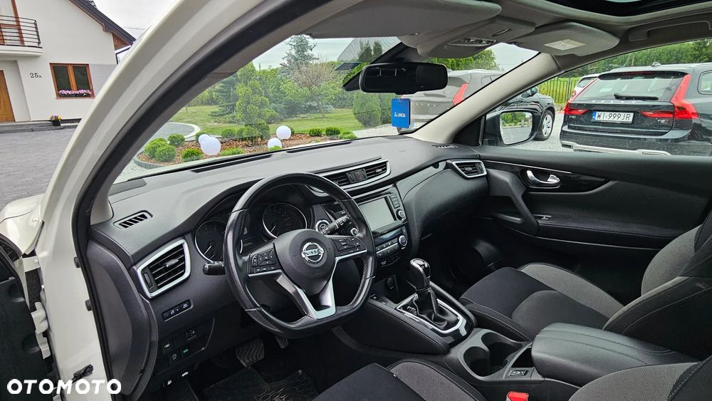 Nissan Qashqai 1.3 DIG-T MHEV N-Connecta Xtronic - 11