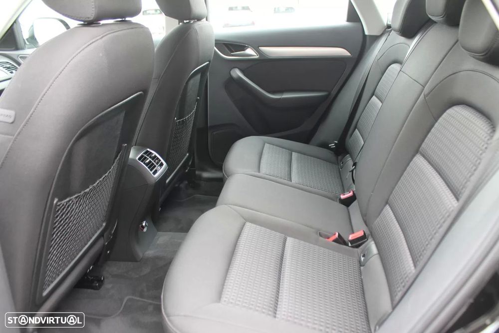 Audi Q3 2.0 TDI Design - 10