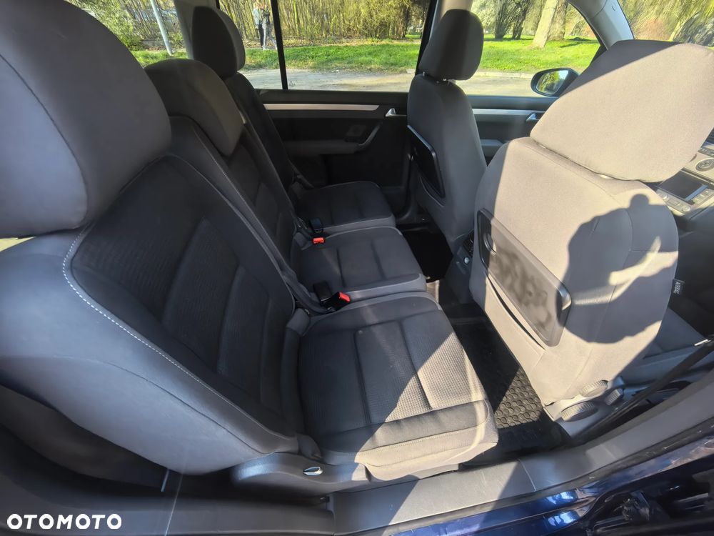 Volkswagen Touran 1.4 TSI STYLE - 32