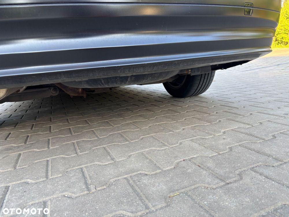 BMW Seria 3 325i - 16